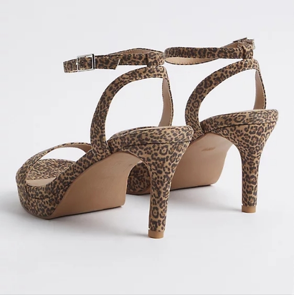 NIB TORRID PLATFORM STILETTO HEEL 8.5 WW - Picture 3 of 8